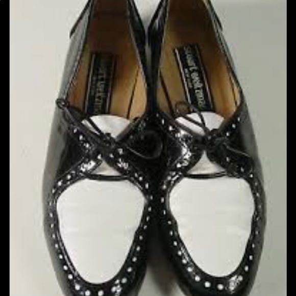 Stuart Weitzman black and white loafer - Picture 6 of 7